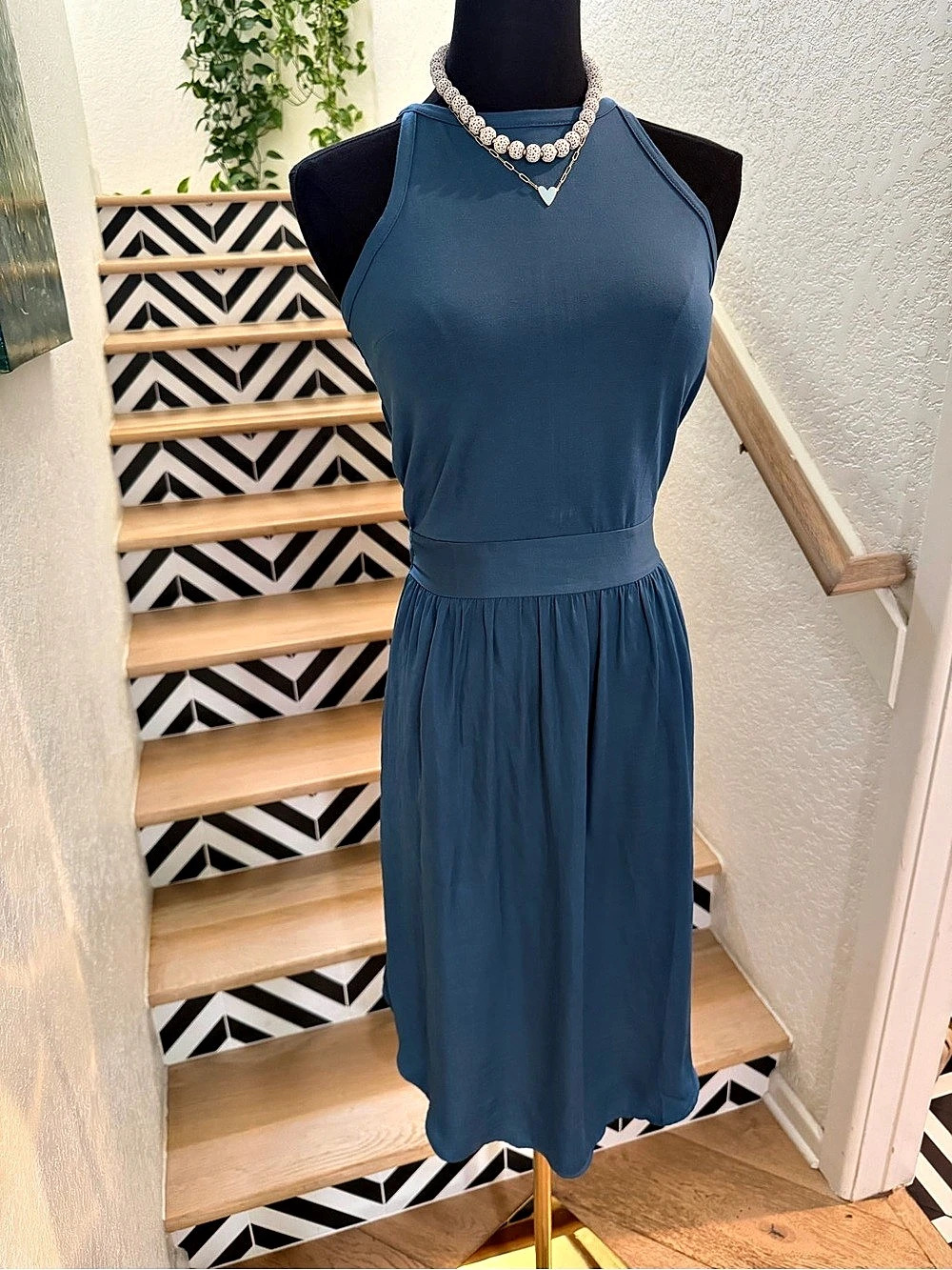 LOFT Sleeveless Midi Knee Length Dress in Blue Size XS Flowy 0P